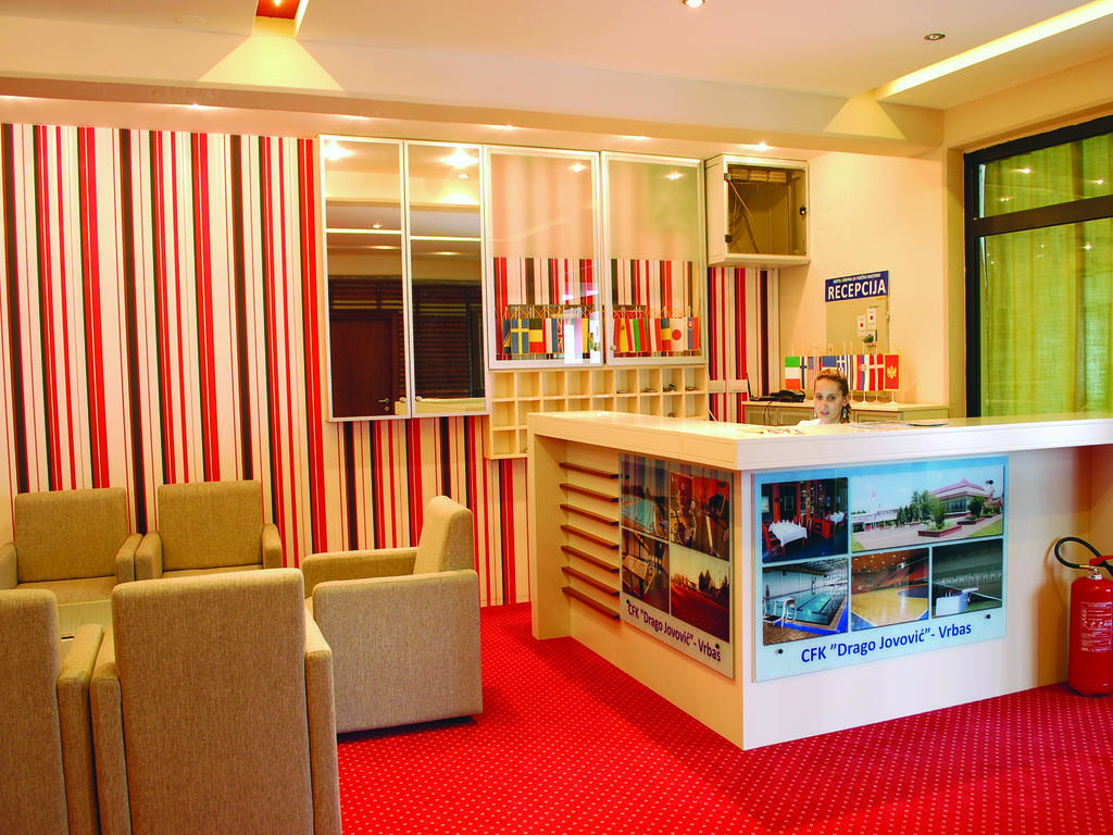 Holiday Park Cfk Vrbas Buitenkant foto