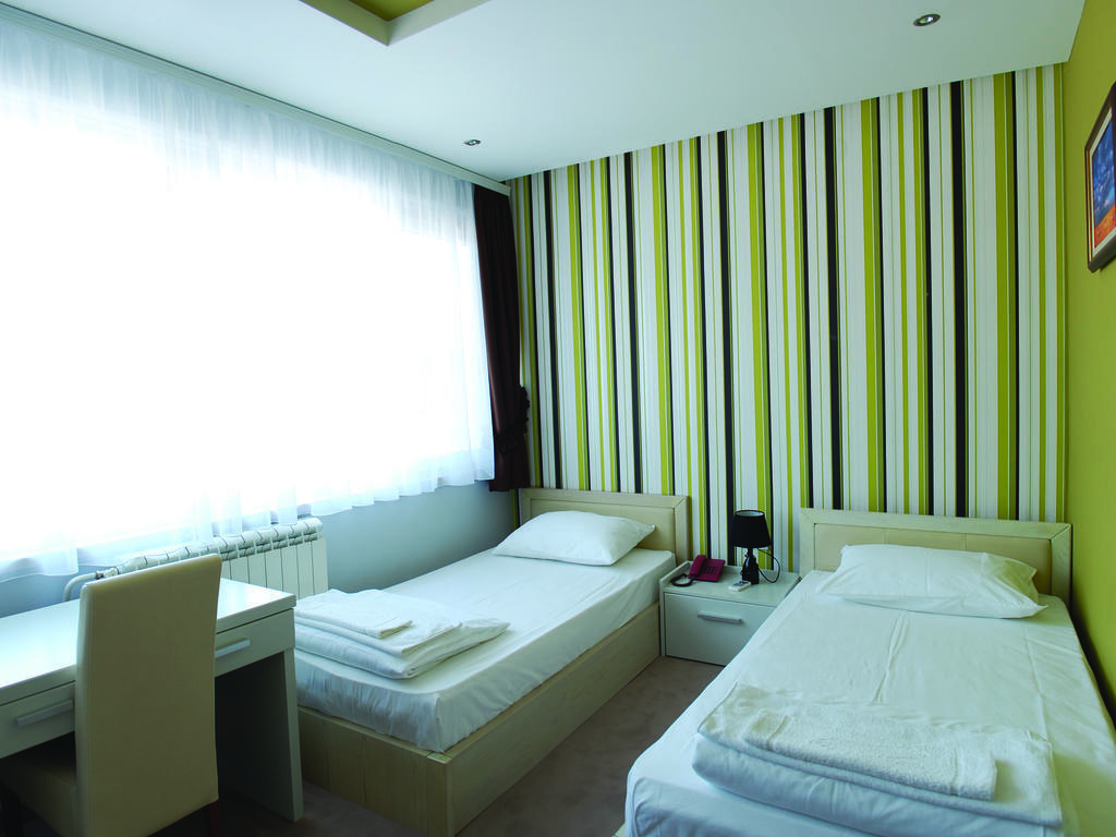 Holiday Park Cfk Vrbas Kamer foto